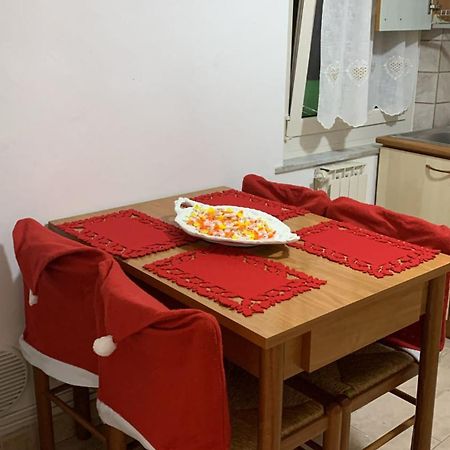Casa Flea - Holiday Apartment With 2 Bedrooms Гуалдо Тадино Екстериор снимка
