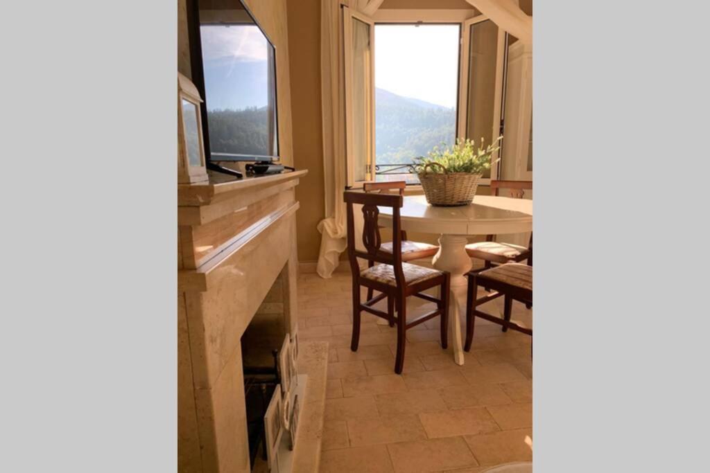 Casa Flea - Holiday Apartment With 2 Bedrooms Гуалдо Тадино Екстериор снимка